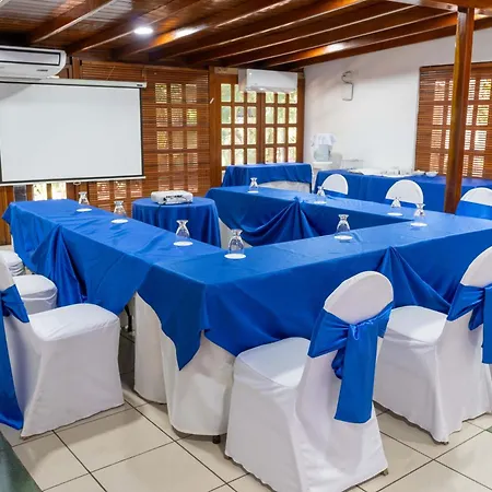 Best Western Las Mercedes Airport-2